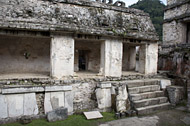 Palace Patio at Palenque Ruins - palenque mayan ruins,palenque mayan temple,mayan temple pictures,mayan ruins photos